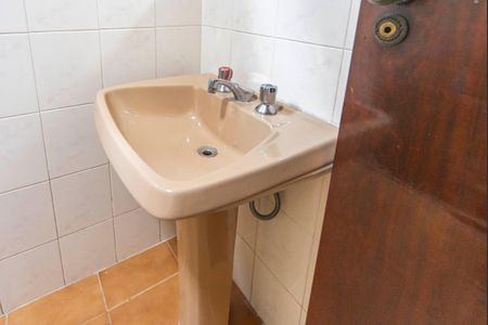 Casa para alugar com 135m², 3 quartos e 2 vagas Casa para alugar com 135m², 3 quartos e 2 vagasBanheiro