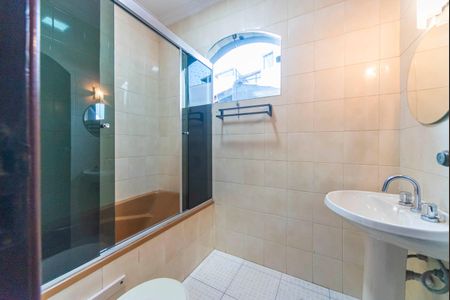 Casa para alugar com 135m², 3 quartos e 2 vagas Casa para alugar com 135m², 3 quartos e 2 vagasBanheiro 2