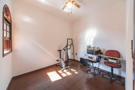 Casa para alugar com 135m², 3 quartos e 2 vagas Casa para alugar com 135m², 3 quartos e 2 vagasQuarto 2