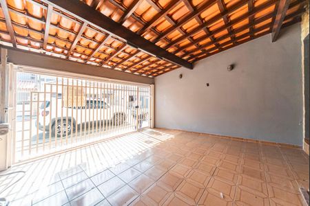 Casa para alugar com 135m², 3 quartos e 2 vagas Casa para alugar com 135m², 3 quartos e 2 vagasGaragem