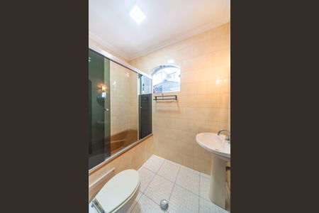 Casa para alugar com 135m², 3 quartos e 2 vagas Casa para alugar com 135m², 3 quartos e 2 vagasBanheiro 2