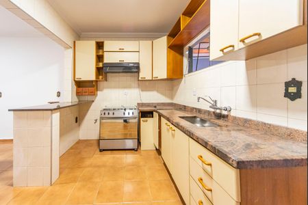 Casa para alugar com 135m², 3 quartos e 2 vagas Casa para alugar com 135m², 3 quartos e 2 vagasCozinha