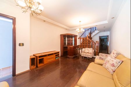 Casa para alugar com 135m², 3 quartos e 2 vagas Casa para alugar com 135m², 3 quartos e 2 vagasSala
