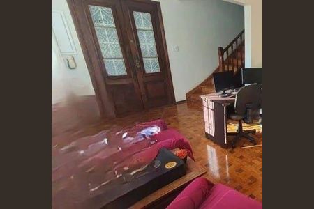 Casa à venda com 4 quartos, 200m² em Cambuci, São Paulo