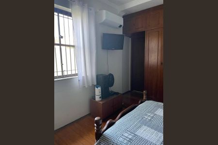 Casa à venda com 4 quartos, 200m² em Cambuci, São Paulo