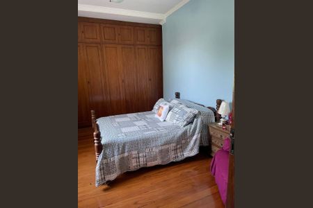 Casa à venda com 4 quartos, 200m² em Cambuci, São Paulo