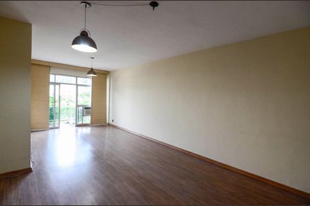 Sala de apartamento para alugar com 4 quartos, 140m² em Grajaú, Rio de Janeiro
