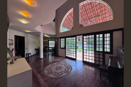 Sala de casa à venda com 4 quartos, 360m² em Vargem Grande, Rio de Janeiro