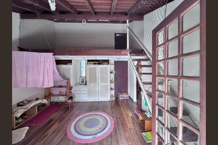 Casa à venda com 360m², 4 quartos e 3 vagasQuarto 2