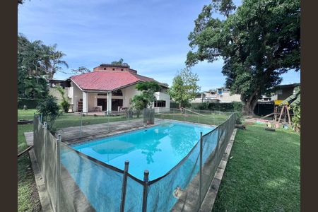 Casa à venda com 360m², 4 quartos e 3 vagasÁrea externa