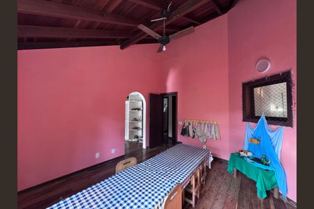 Casa à venda com 360m², 4 quartos e 3 vagasQuarto 1