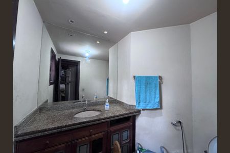 Casa à venda com 360m², 4 quartos e 3 vagasLavabo