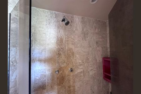 Casa à venda com 360m², 4 quartos e 3 vagasBanheiro da Suíte