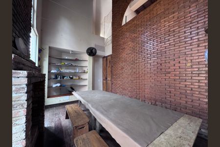 Casa à venda com 360m², 4 quartos e 3 vagasÁrea comum