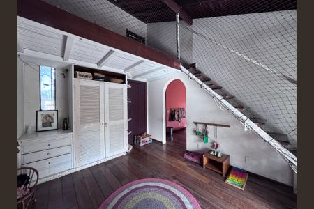 Casa à venda com 360m², 4 quartos e 3 vagasQuarto 2