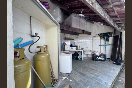 Casa à venda com 360m², 4 quartos e 3 vagasÁrea de serviço 