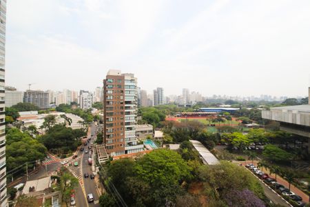 Apartamento à venda com 244m², 3 quartos e 3 vagasVista