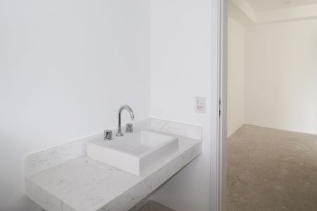 Apartamento à venda com 244m², 3 quartos e 3 vagasBanheiro da Suíte 1