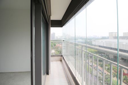 Apartamento à venda com 244m², 3 quartos e 3 vagasVaranda da Suíte 1