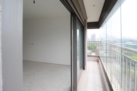 Apartamento à venda com 244m², 3 quartos e 3 vagasVaranda da Suíte 1