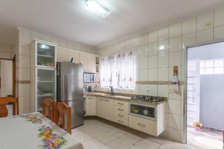 Casa à venda com 150m², 2 quartos e 2 vagas Casa à venda com 150m², 2 quartos e 2 vagasCozinha
