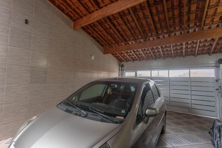 Casa à venda com 150m², 2 quartos e 2 vagas Casa à venda com 150m², 2 quartos e 2 vagasGaragem