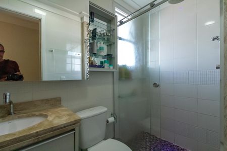 Apartamento à venda com 137m², 3 quartos e 2 vagas Apartamento à venda com 137m², 3 quartos e 2 vagasBanheiro da Suíte 1