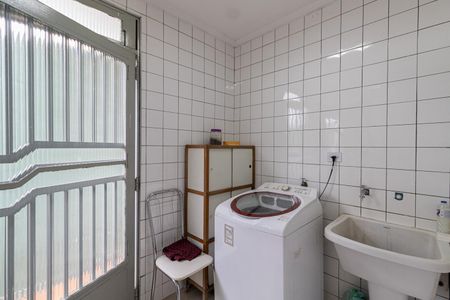 Casa à venda com 150m², 3 quartos e 2 vagasCasa 1 - Área de Serviço