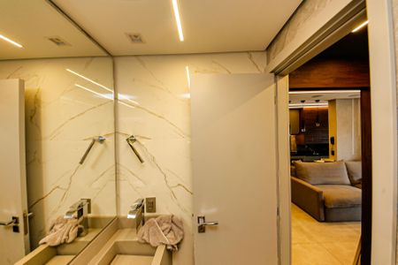 Apartamento à venda com 64m², 2 quartos e 1 vaga Apartamento à venda com 64m², 2 quartos e 1 vagaBanheiro