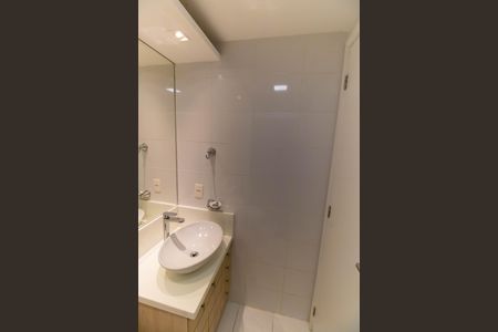 Apartamento à venda com 76m², 2 quartos e 1 vagaBanheiro da Suíte 1