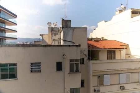 Apartamento à venda com 76m², 2 quartos e 1 vagaVista da Suíte 2