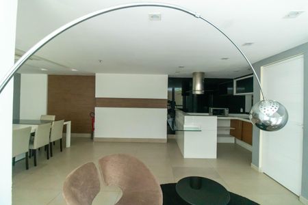 Apartamento à venda com 76m², 2 quartos e 1 vagaÁrea comum