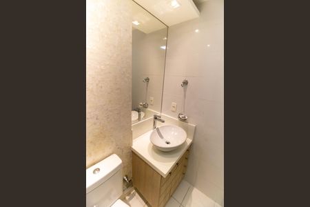 Apartamento à venda com 76m², 2 quartos e 1 vagaBanheiro da Suíte 1