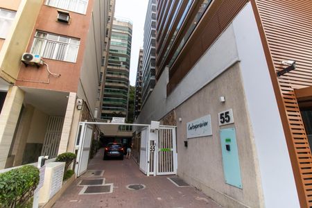 Apartamento à venda com 76m², 2 quartos e 1 vagaFachada