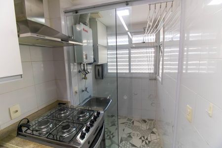 Apartamento à venda com 76m², 2 quartos e 1 vagaCozinha 