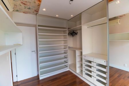 Apartamento à venda com 76m², 2 quartos e 1 vagaSuíte 2