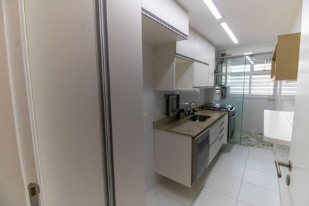 Apartamento à venda com 76m², 2 quartos e 1 vagaCozinha 