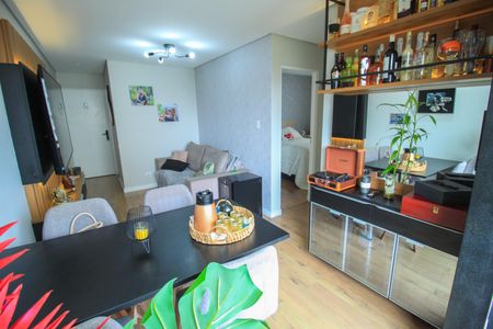 Apartamento à venda com 50m², 2 quartos e 1 vaga Apartamento à venda com 50m², 2 quartos e 1 vagaSala