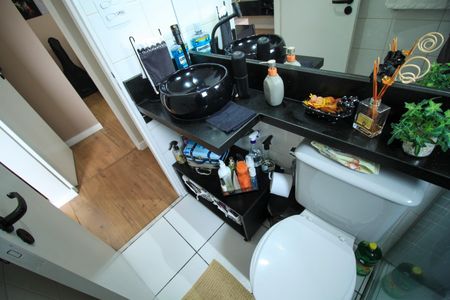 Apartamento à venda com 50m², 2 quartos e 1 vaga Apartamento à venda com 50m², 2 quartos e 1 vagaBanheiro