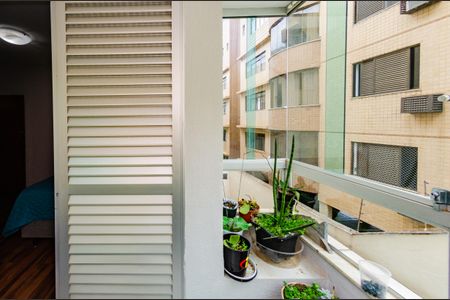 Apartamento para alugar com 100m², 3 quartos e 1 vaga Apartamento para alugar com 100m², 3 quartos e 1 vagaVaranda da Suíte