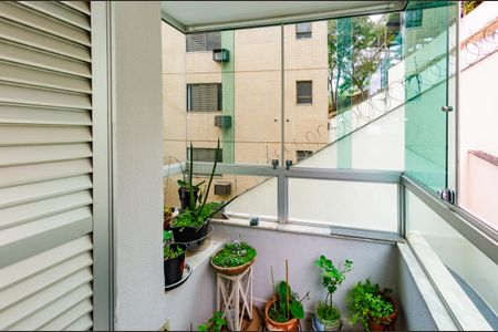 Apartamento para alugar com 100m², 3 quartos e 1 vaga Apartamento para alugar com 100m², 3 quartos e 1 vagaVaranda da Suíte