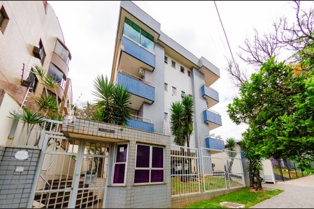 Apartamento para alugar com 100m², 3 quartos e 1 vaga Apartamento para alugar com 100m², 3 quartos e 1 vagaFachada