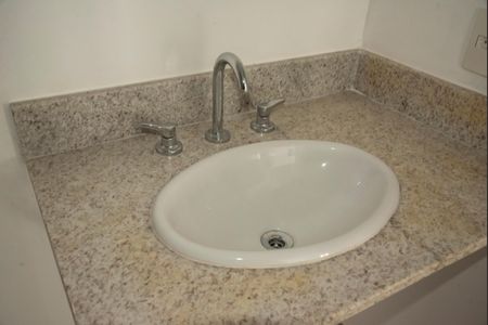 Apartamento à venda com 70m², 2 quartos e 1 vagaBanheiro Social