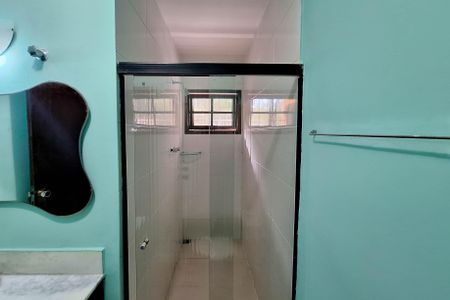 Casa à venda com 295m², 5 quartos e 5 vagas Casa à venda com 295m², 5 quartos e 5 vagasBanheiro