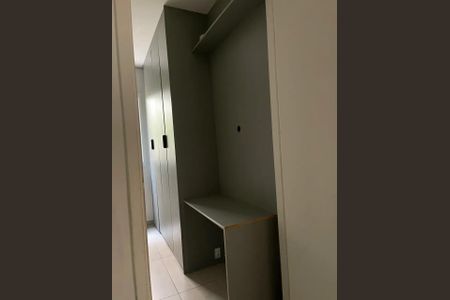Apartamento para alugar com 70m², 2 quartos e 1 vagaCorredor