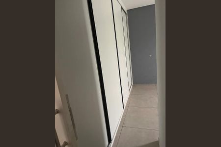 Apartamento para alugar com 70m², 2 quartos e 1 vagaCorredor