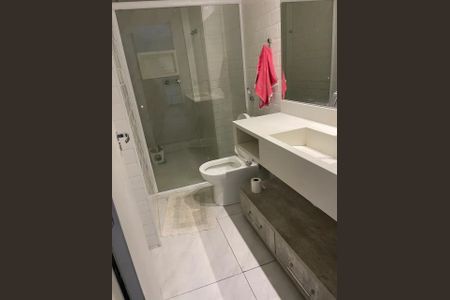 Banheiro de apartamento para alugar com 2 quartos, 70m² em Piqueri, São Paulo