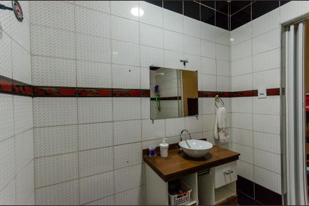 Casa à venda com 122m², 2 quartos e 2 vagas Casa à venda com 122m², 2 quartos e 2 vagasBanheiro 1