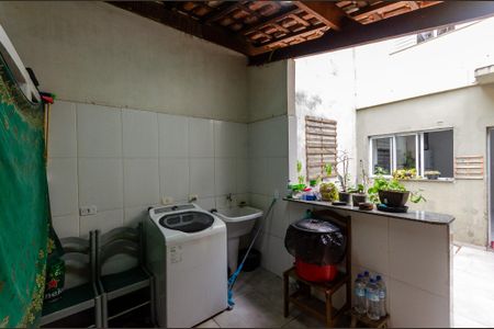 Casa à venda com 122m², 2 quartos e 2 vagas Casa à venda com 122m², 2 quartos e 2 vagasÁrea de Serviço