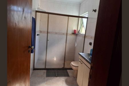 Casa à venda com 3 quartos, 216m² em Jardim Textil, São Paulo